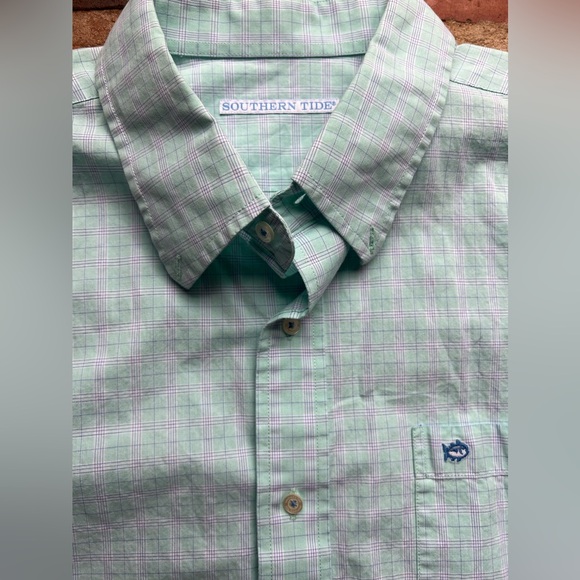 Southern Tide men’s plaid long sleeve button down - Picture 2 of 3